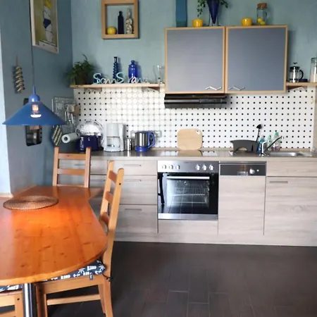 Haus Zur Sonne - 61-09 * Kuehlungsborn